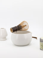 Matcha Schale (Chawan) in Mattweiß